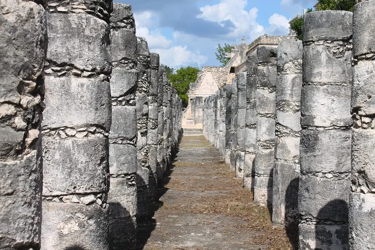Las columnas del Grupo de las Mil Columnas