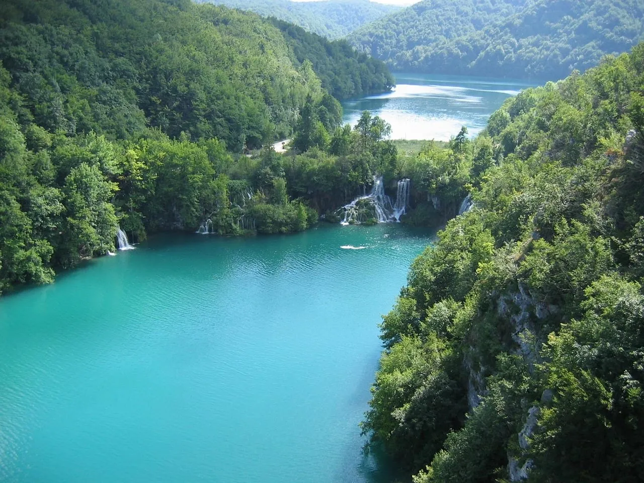 Lagos y cascadas vistos desde arriba